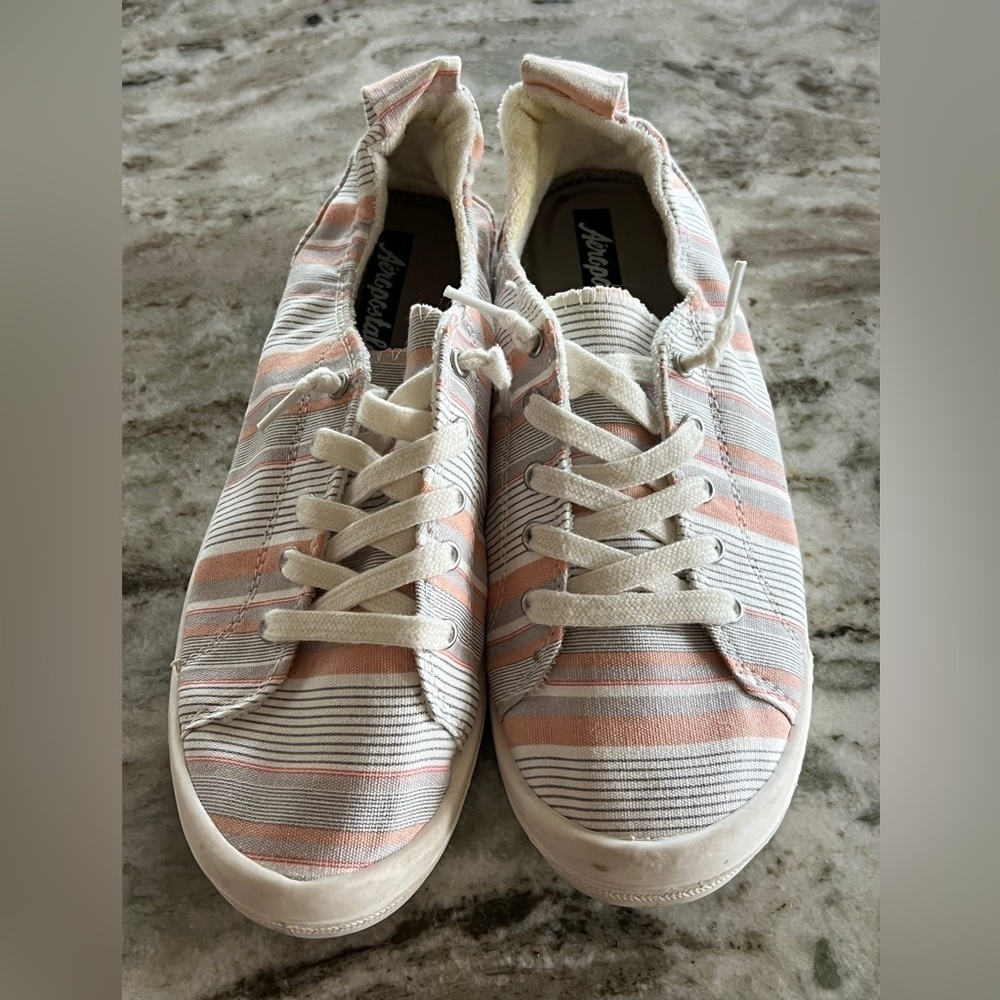 Aeropostale White Grey and Peach Striped Slip on Sneakers Shoes Sz 6